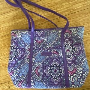 Vera Bradley tote villager size